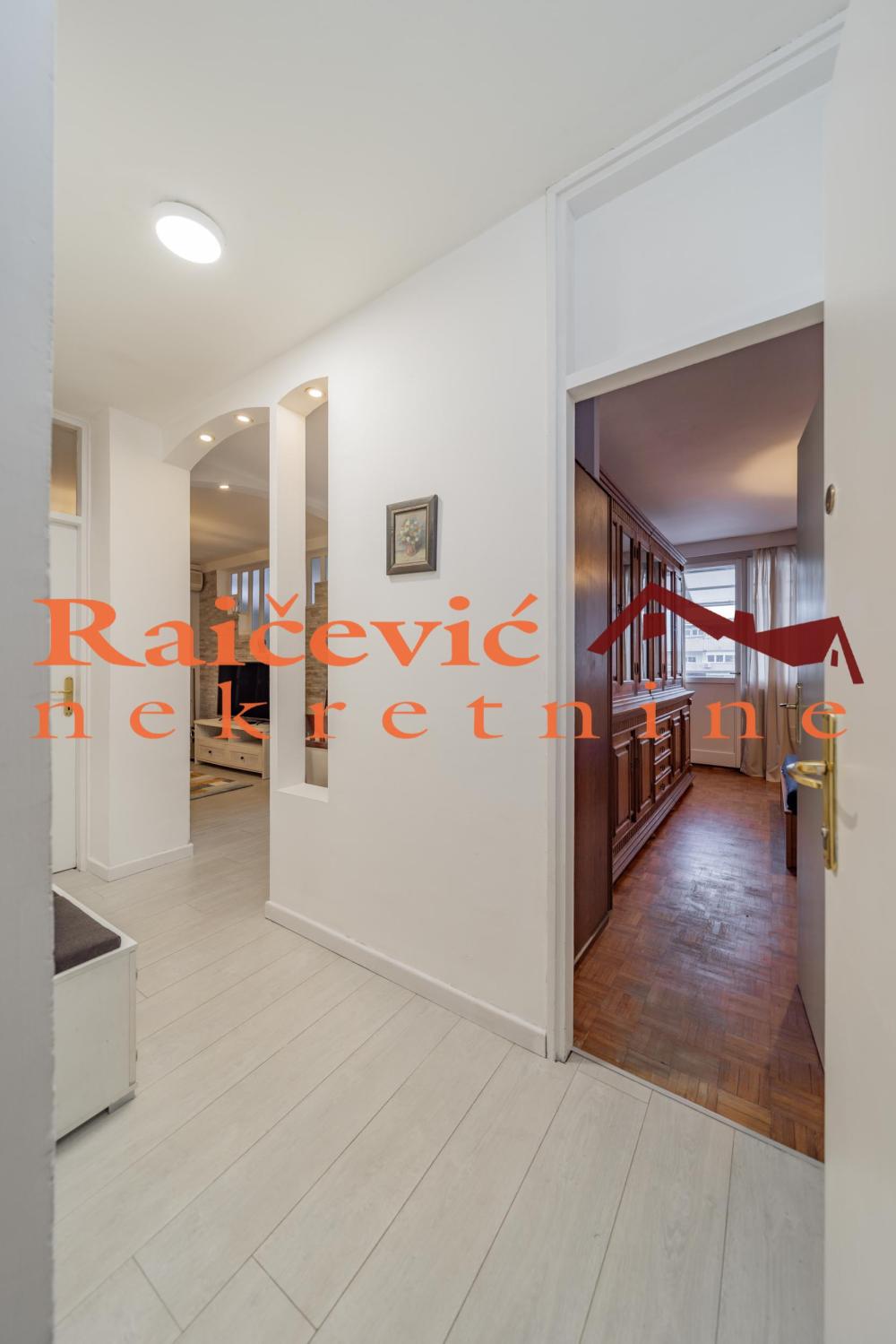 Slika 11 - Bulevar Zorana Djindjica, Trosoban stan na prodaju, 64m2, 230.000€