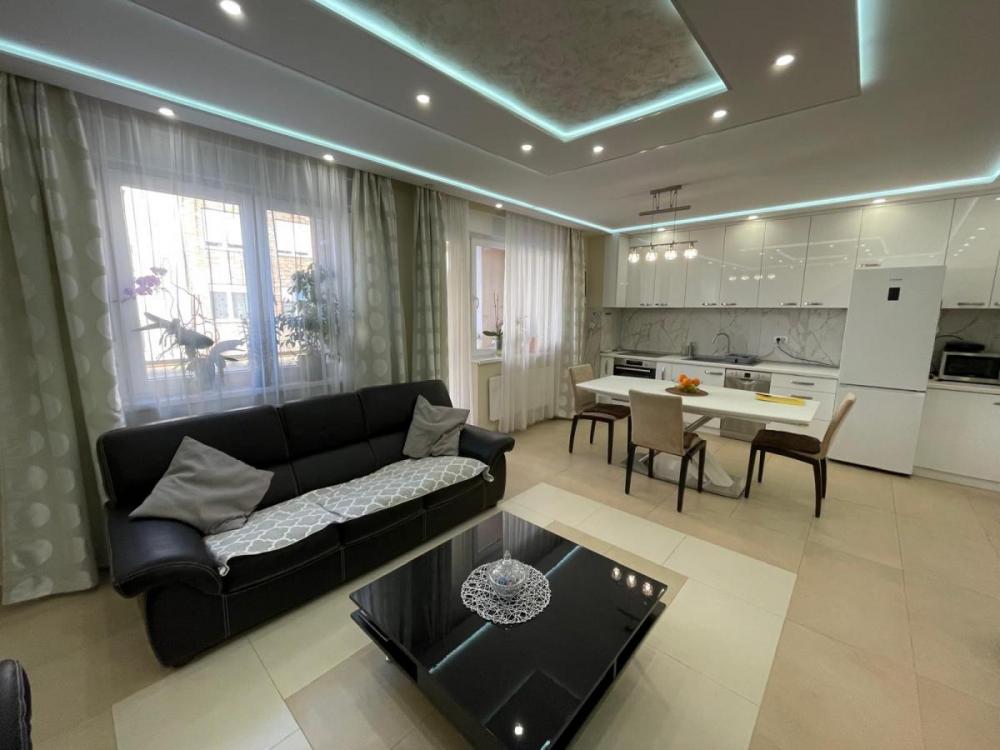 Slika 1 - Četvorosoban stan na prodaju, 79m2, 216.000€