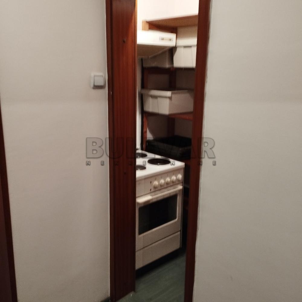 Slika 3 - Bulevar Nemanjića, Trosoban stan za izdavanje, 78m2, 400€