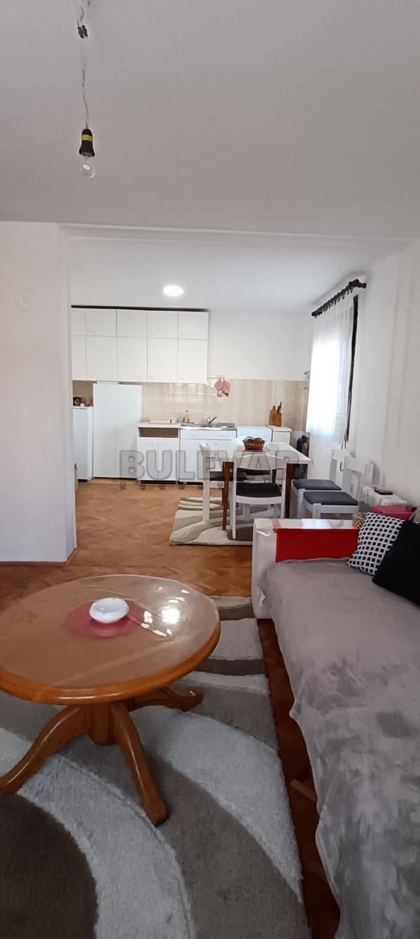 Slika 2 - Vojislava Vasje Stankovića, Dvosoban stan za izdavanje, 70m2, 250€