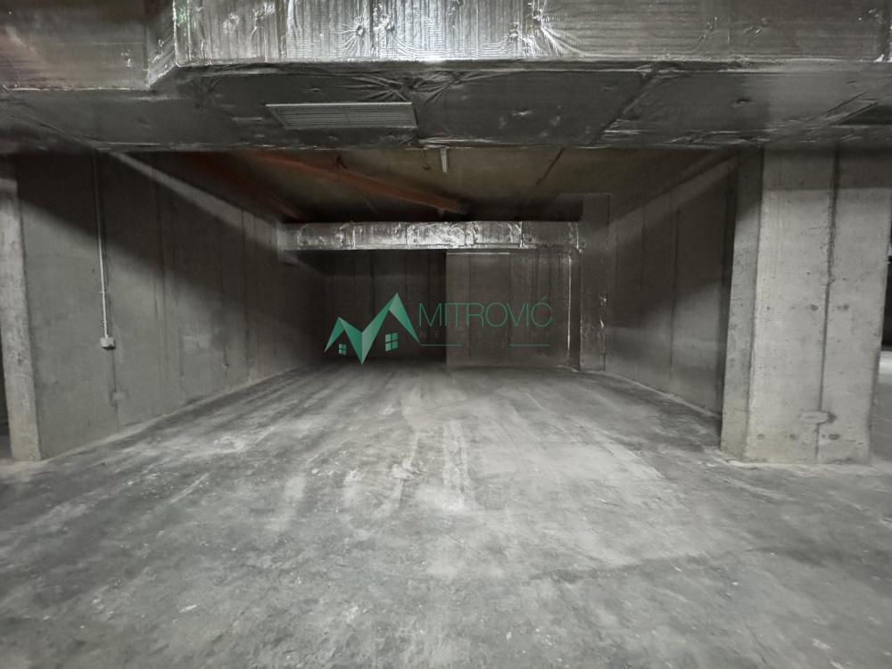 Slika 11 - Petosoban stan za izdavanje, 112m2, 1.300€