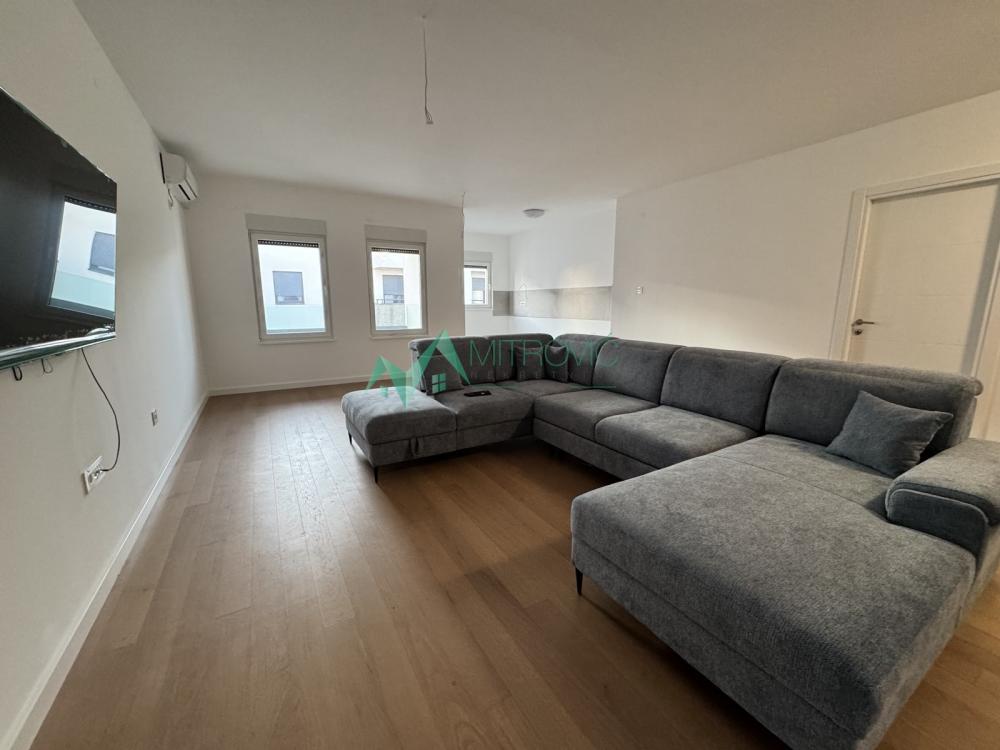 Slika 1 - Petosoban stan za izdavanje, 112m2, 1.300€