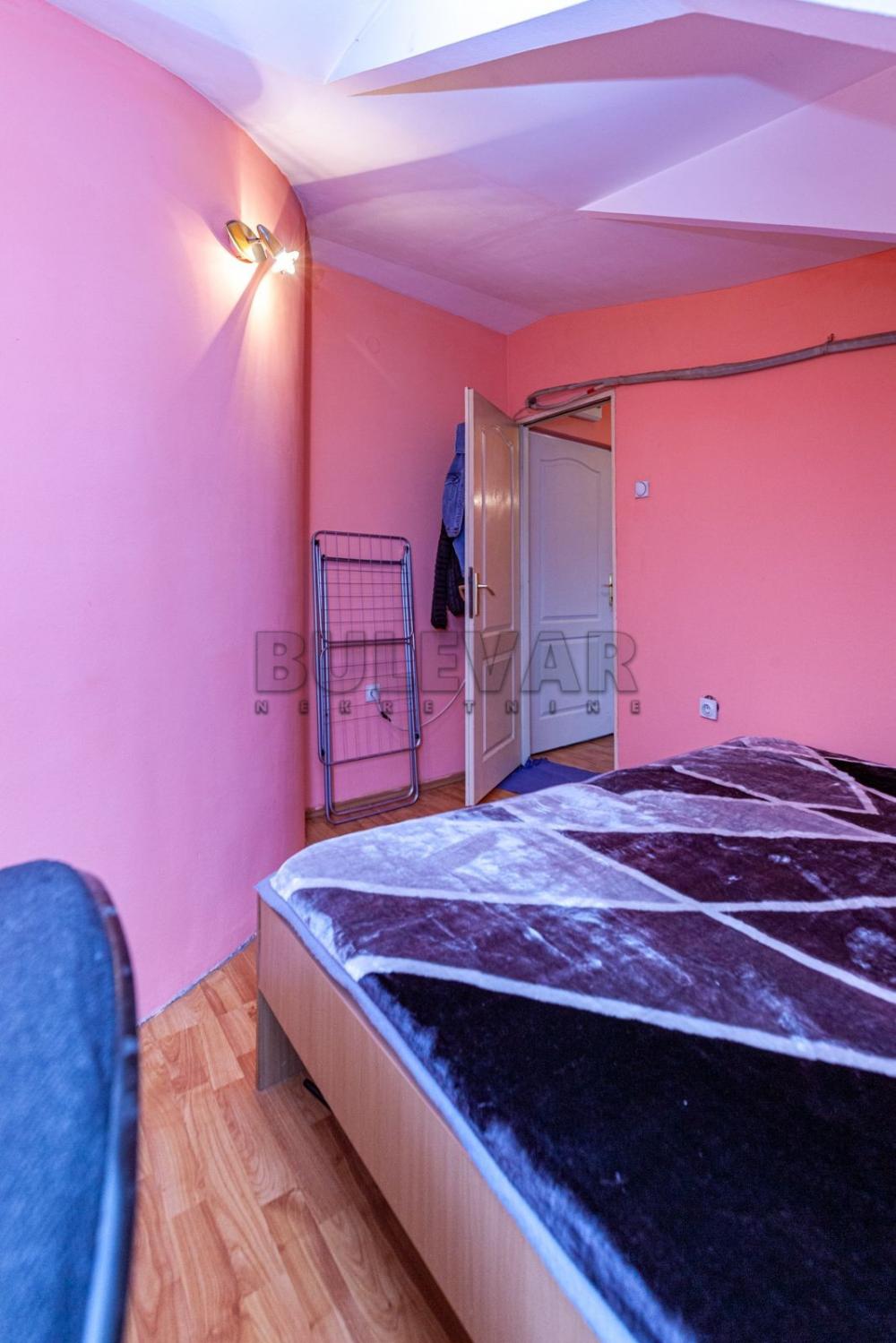 Slika 6 - Trg kralja Aleksandra Ujedinitelja, Jednoiposoban stan za izdavanje, 33m2, 320€