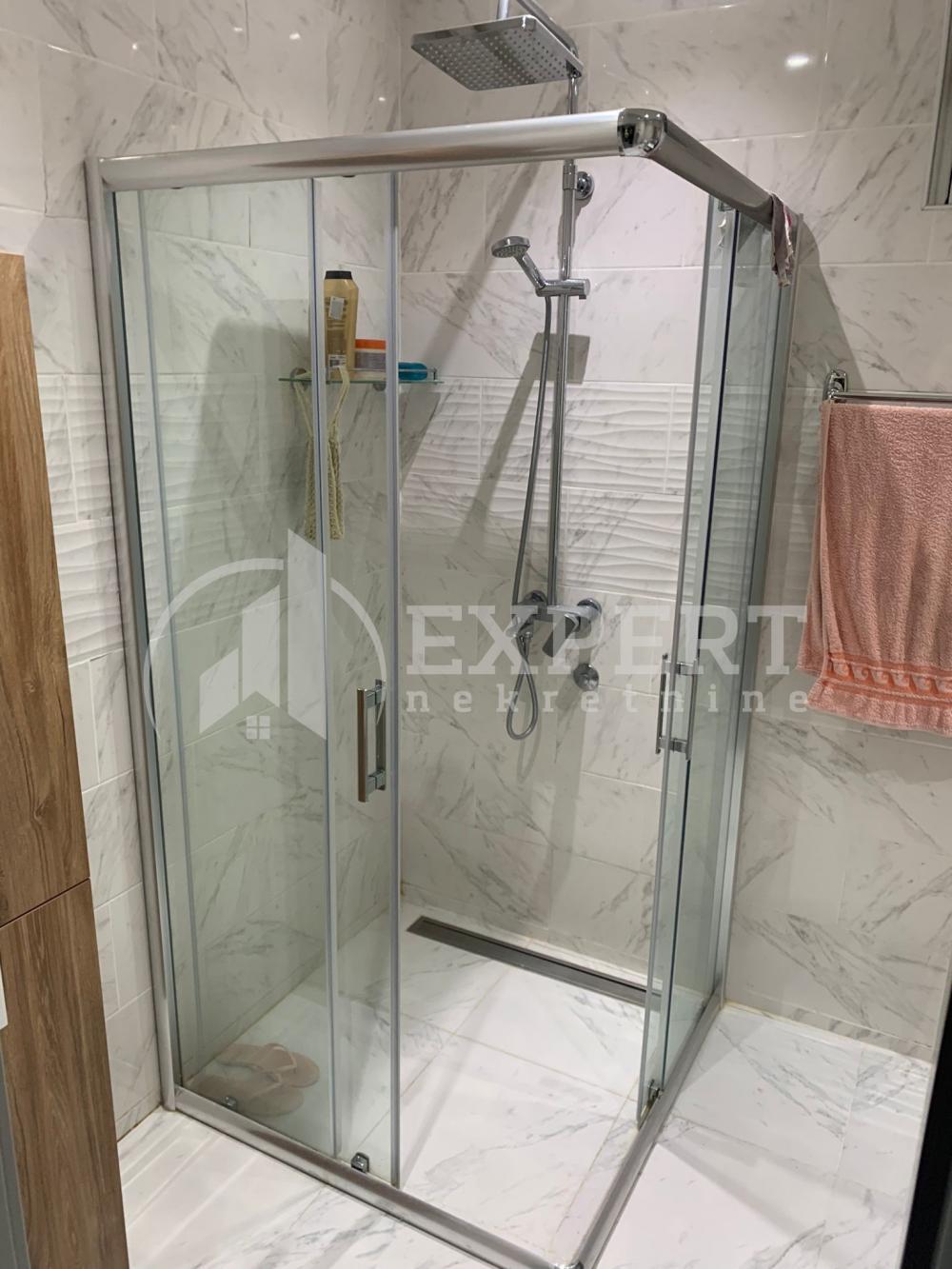 Slika 6 - Popovac,  Kuća na prodaju, 390m2, 150.000€