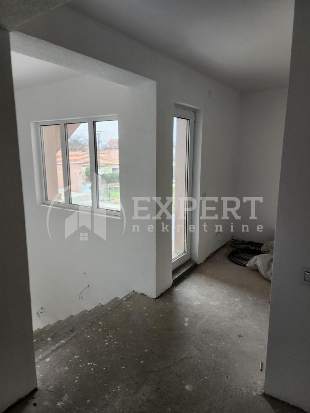 Slika 3 - Popovac,  Kuća na prodaju, 390m2, 150.000€