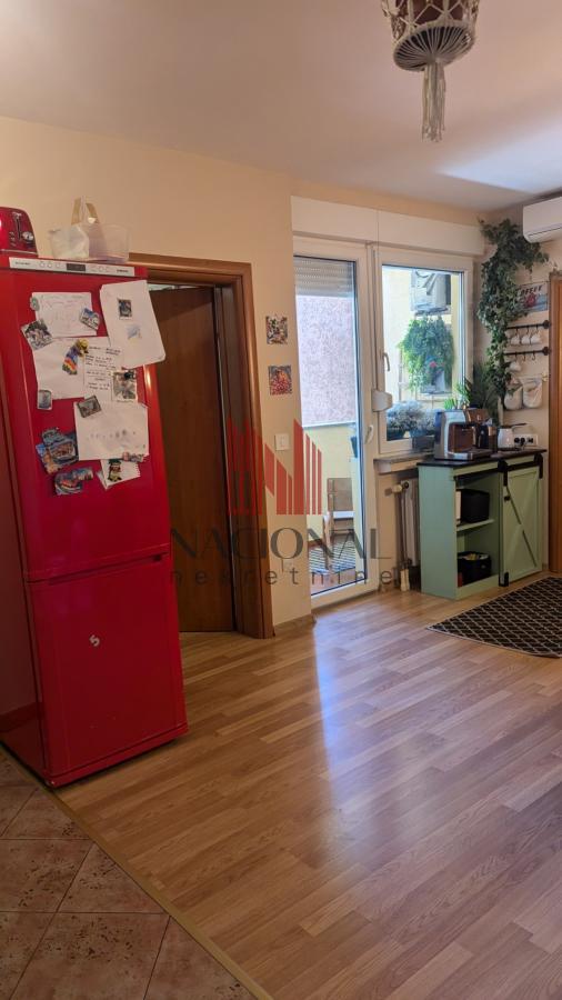 Slika 3 - AVGUSTA CESARCA,  Stan na prodaju, 38m2, 111.240€