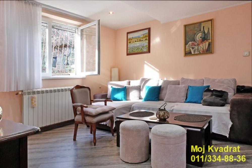 Glavna slika - Kuća na prodaju, 214m2, 330.000€