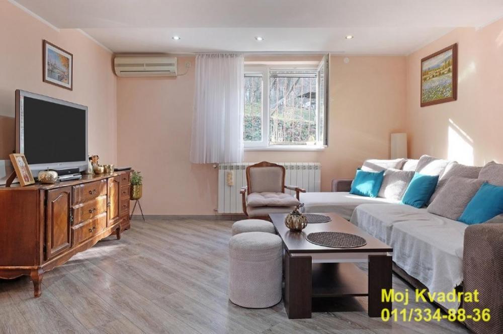 Slika 1 -  Kuća na prodaju, 214m2, 330.000€