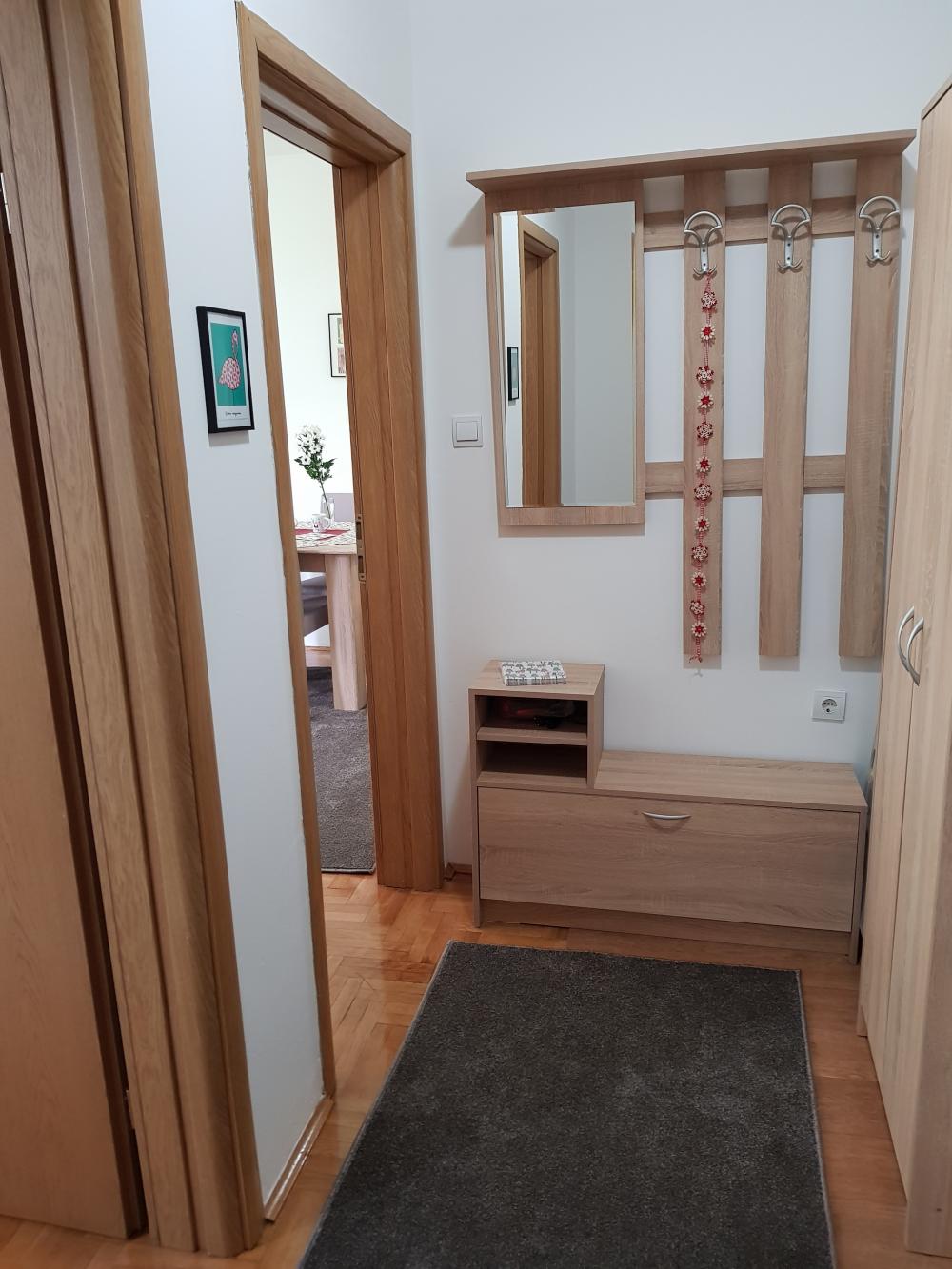 Slika 1 - Vuka Karadzica 6, Jednoiposoban stan za izdavanje, 35m2, 500€