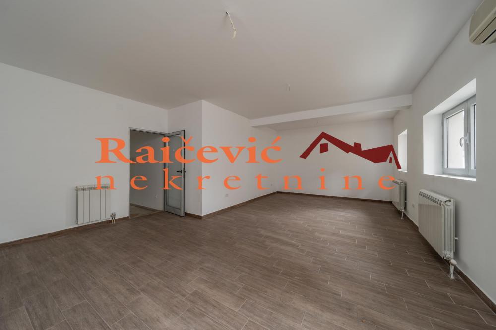 Slika 2 - Mlatisumina,  Lokal na prodaju, 59m2, 222.000€