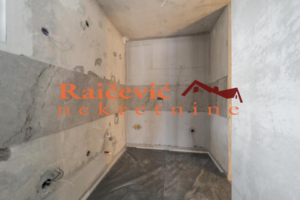 Slika 4 - Lekino brdo, Troiposoban stan na prodaju, 75m2, 262.500€