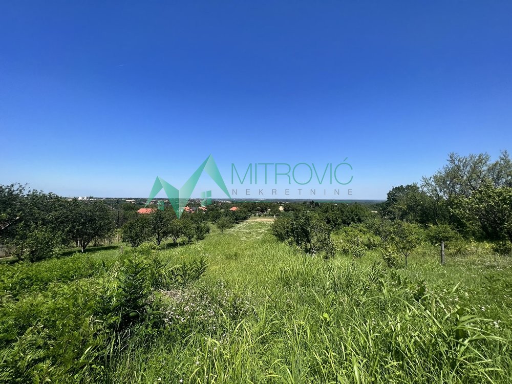 Slika 1 -  Plac na prodaju, 228, 82.400€