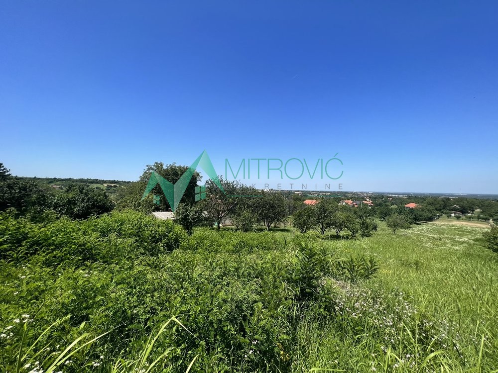 Slika 2 -  Plac na prodaju, 228, 82.400€