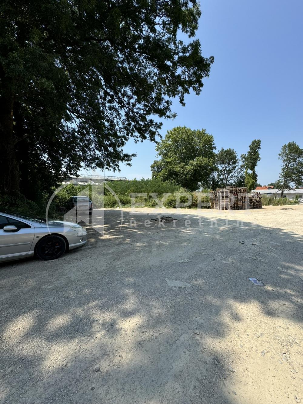 Glavna slika -Šumadijska,  Lokal za izdavanje, 1000m2, 5.000€