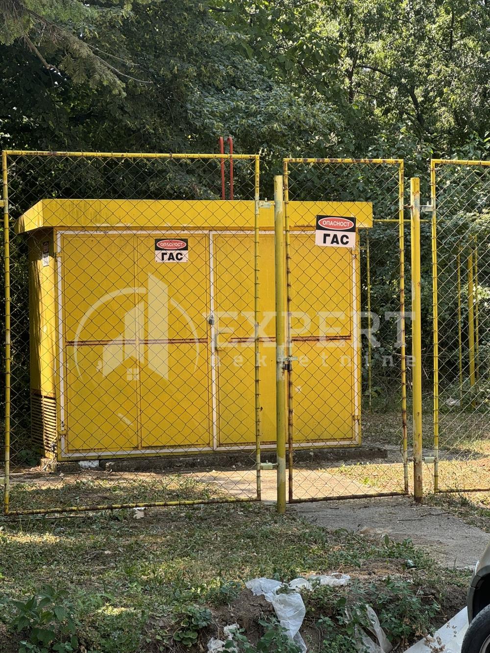 Slika 5 - Šumadijska,  Lokal za izdavanje, 1000m2, 5.000€