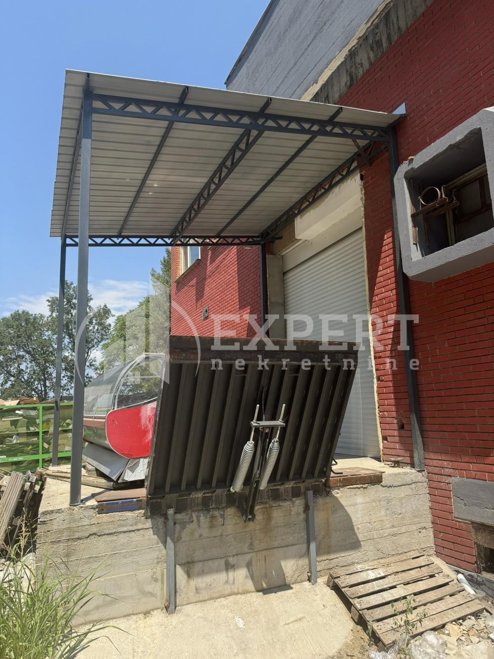 Slika 8 - Šumadijska,  Lokal za izdavanje, 1000m2, 5.000€