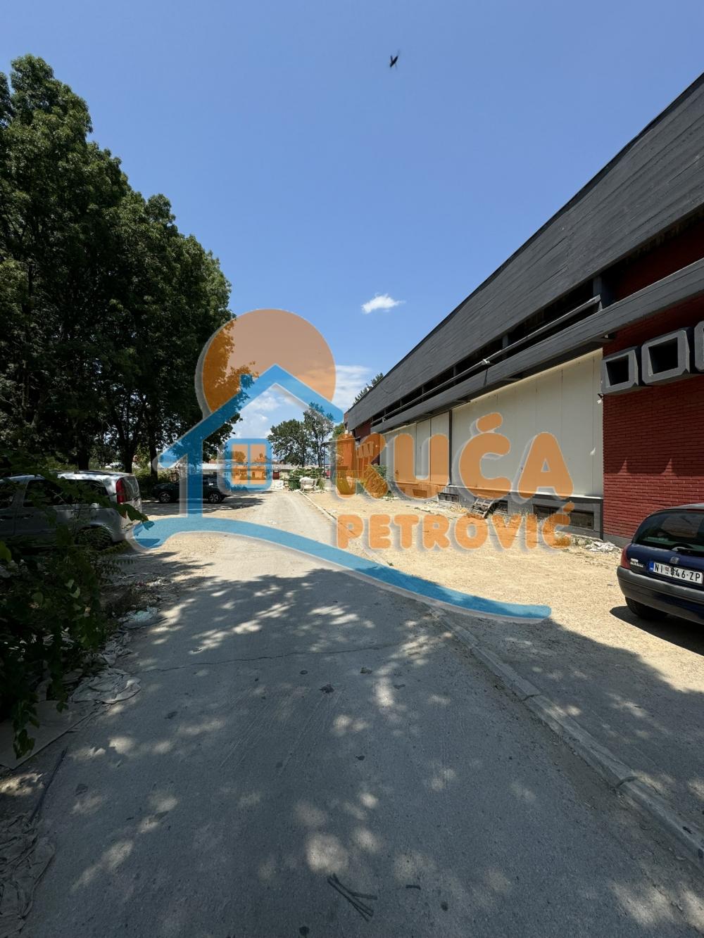 Slika 1 - Šumadijska,  Lokal za izdavanje, 1000m2, 5.000€