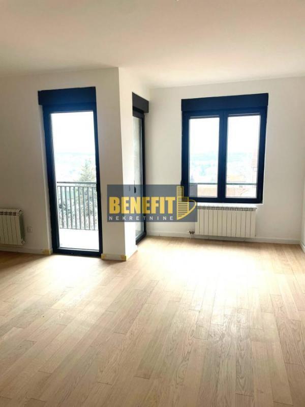 Glavna slika -Trosoban stan na prodaju, 95m2, 277.000€