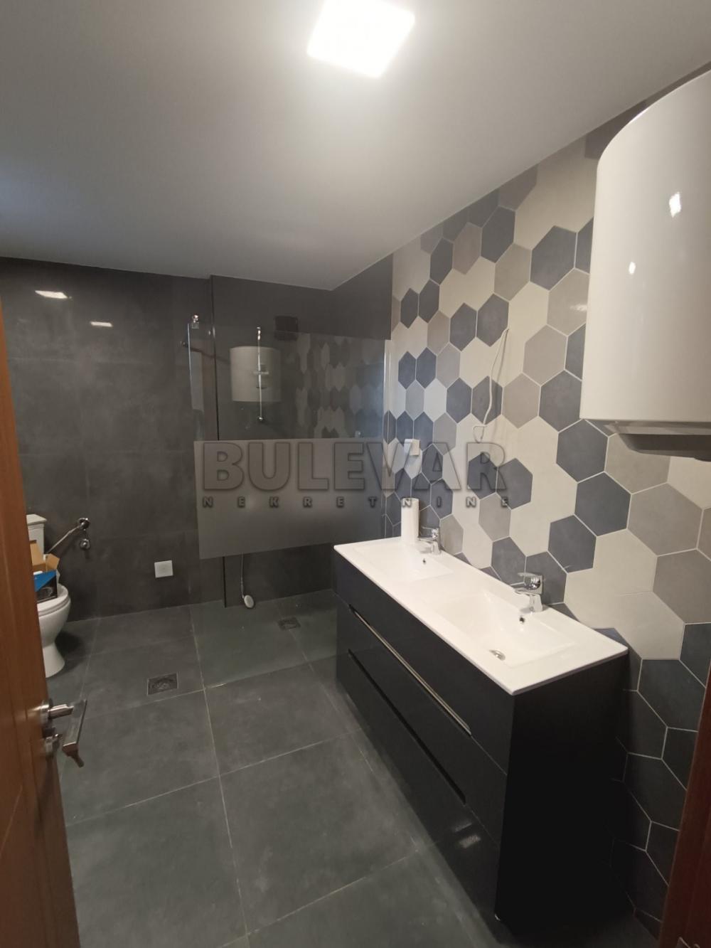 Slika 8 - Stanoja Bunuševca,  Lokal za izdavanje, 103m2, 800€