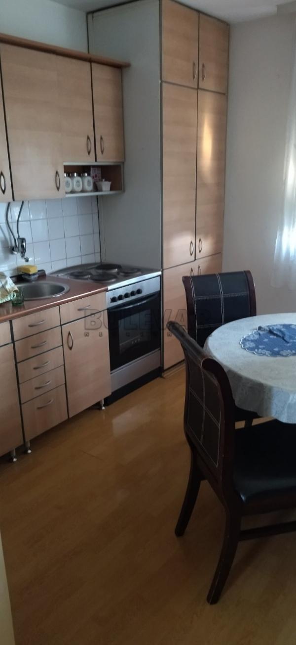 Slika 2 - Episkopska, Dvosoban stan za izdavanje, 56m2, 280€