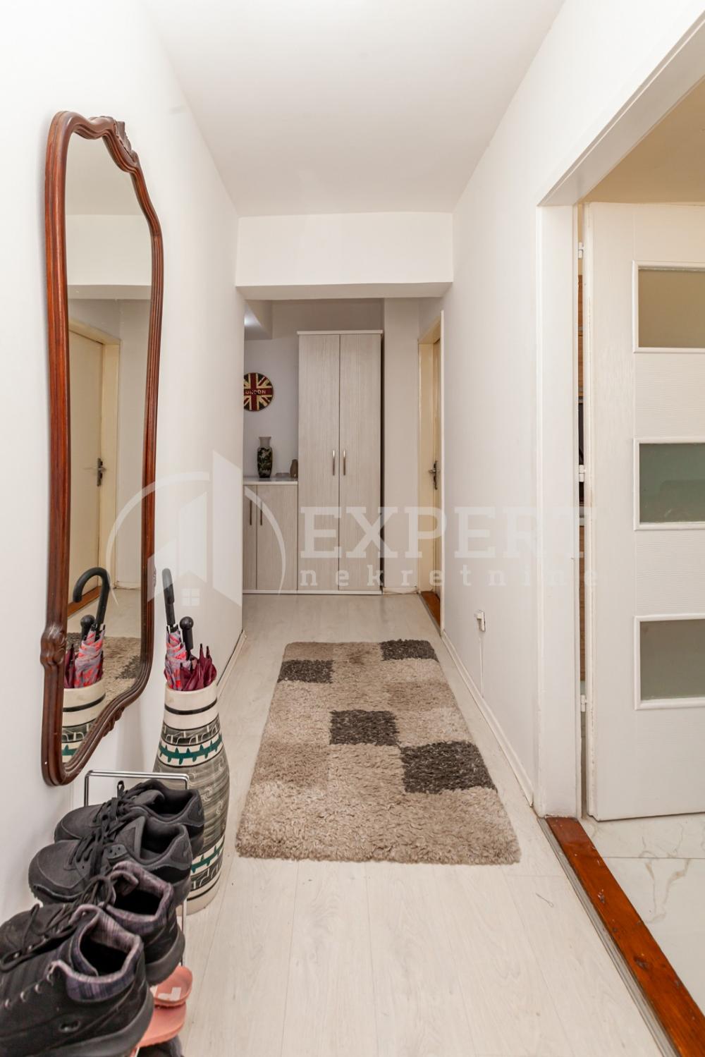 Slika 5 - Trg Pavla Stojkovića, Trosoban stan na prodaju, 91m2, 180.000€