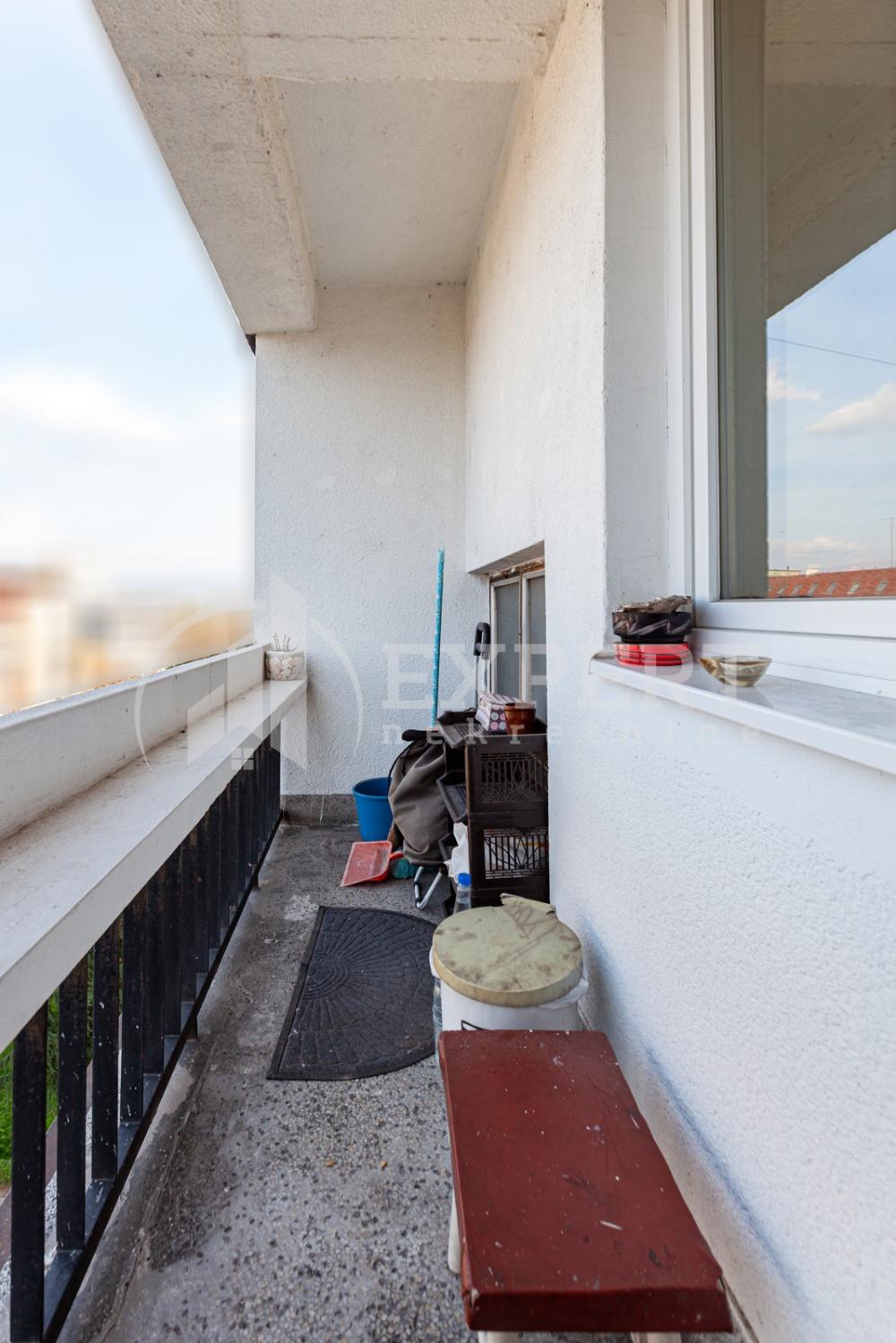 Slika 7 - Trg Pavla Stojkovića, Trosoban stan na prodaju, 91m2, 180.000€