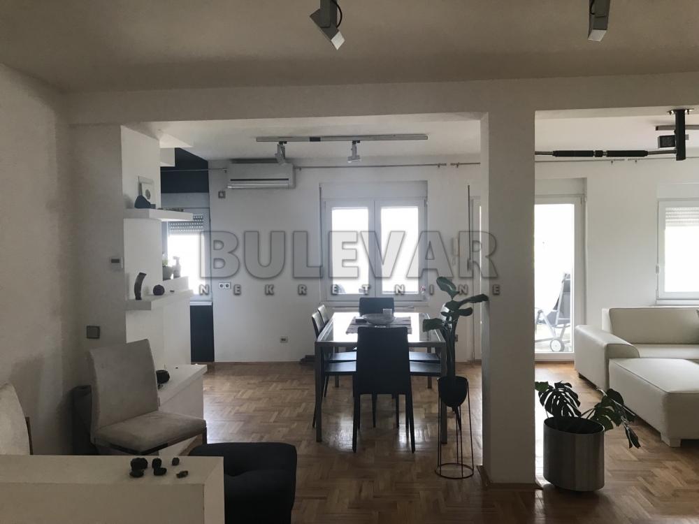 Slika 10 - Bulevar Medijana,  Lokal za izdavanje, 154m2, 1.000€