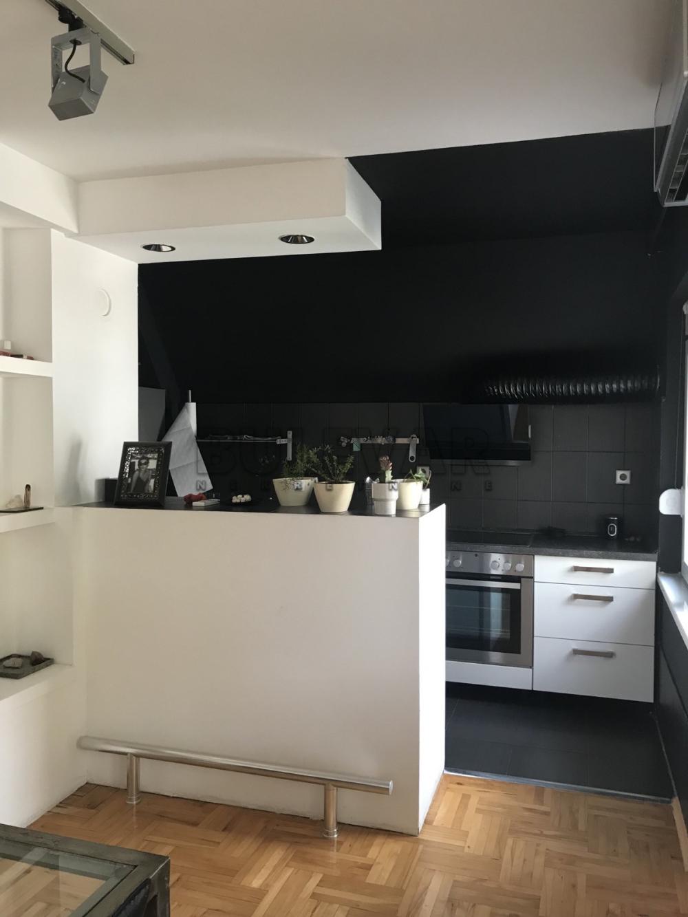 Slika 4 - Bulevar Medijana,  Lokal za izdavanje, 154m2, 1.000€