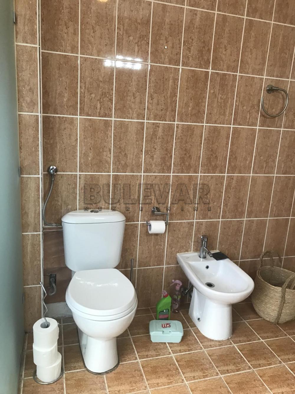 Slika 8 - Bulevar Medijana,  Lokal za izdavanje, 154m2, 1.000€