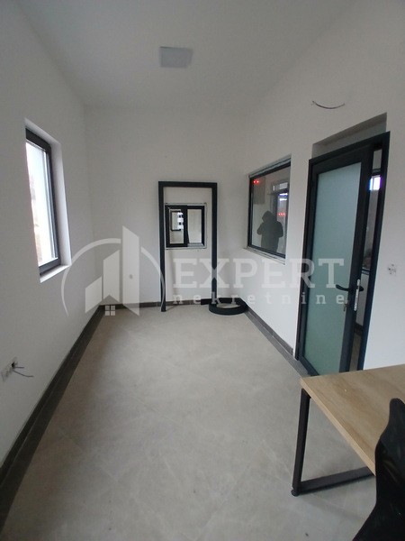 Slika 6 - Desanke Maksimović,  Lokal na prodaju, 250m2, 340.000€
