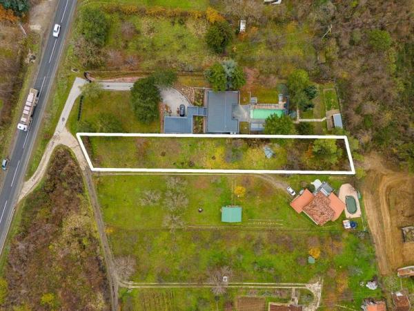 Glavna slika - Građevinsko zemljište na prodaju, Sremska Kamenica, 172.530€