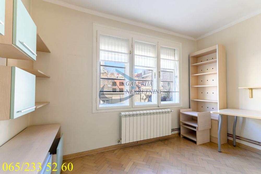 Slika 3 - Jug Bogdanova, Trosoban stan na prodaju, 72m2, 225.000€