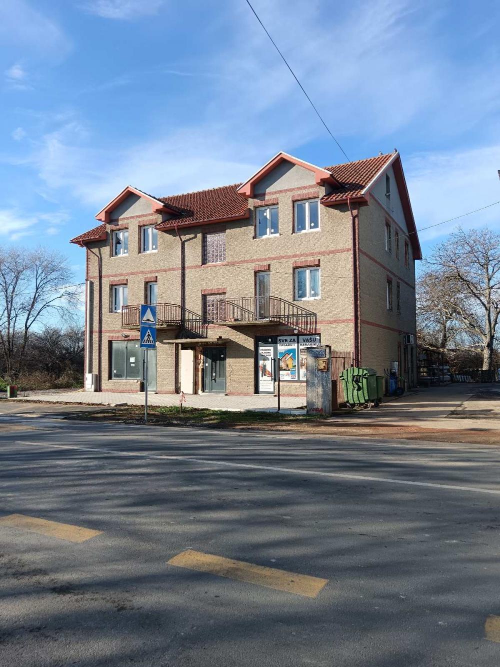 Slika 5 - Brace Nikolic,  Kuća na prodaju, 500m2, 1.500.000€