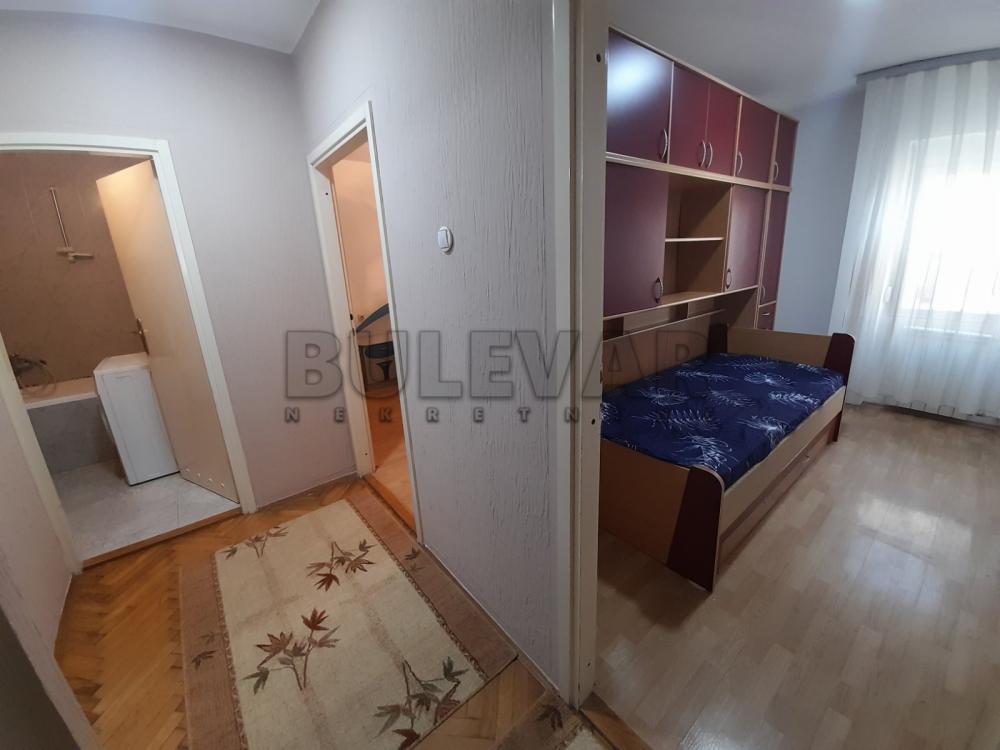 Slika 8 - Prvomajska, Trosoban stan za izdavanje, 67m2, 400€