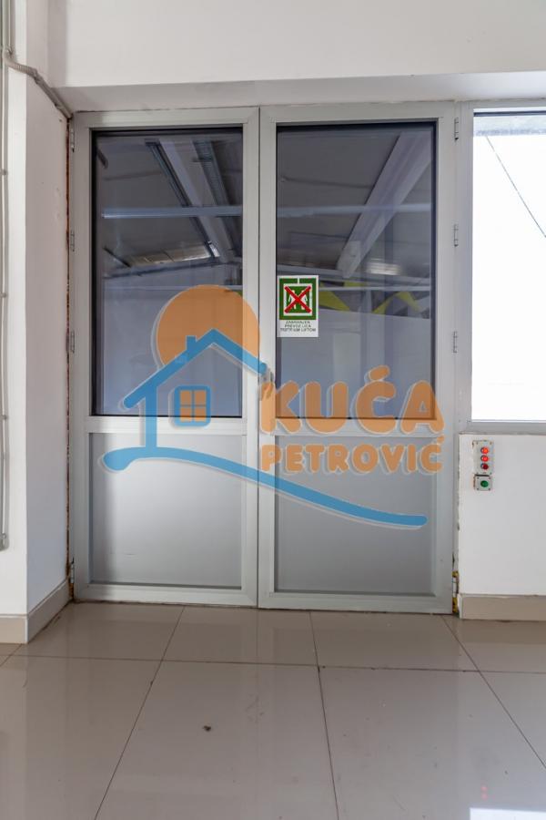 Slika 8 - Ivana Milutinovića,  Lokal za izdavanje, 530m2, 2.000€