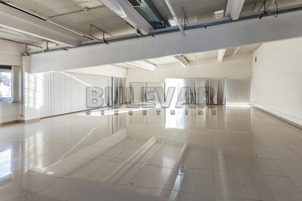 Slika 1 - Ivana Milutinovića,  Lokal za izdavanje, 530m2, 2.000€