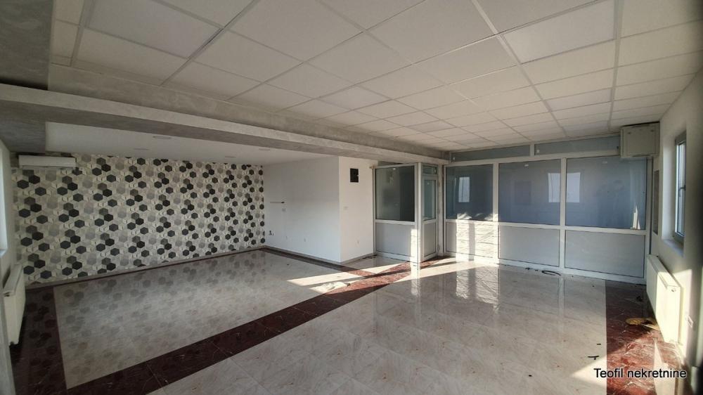 Slika 7 - Beogradska,  Lokal za izdavanje, 5000m2, 22.500€