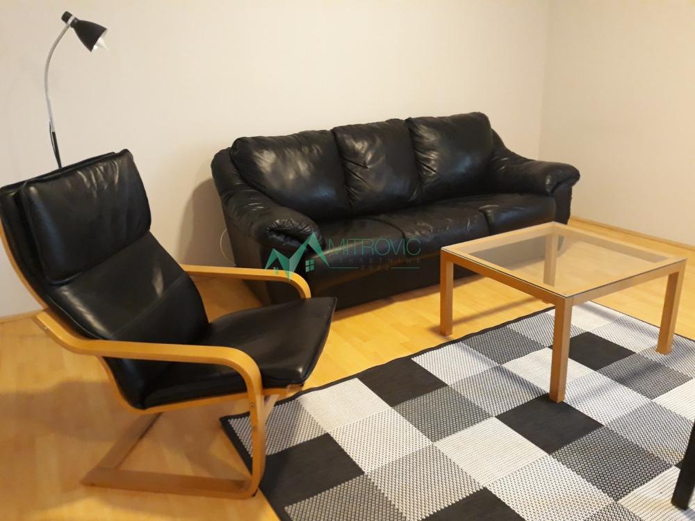 Slika 1 -  Kuća za izdavanje, 80m2, 1.200€