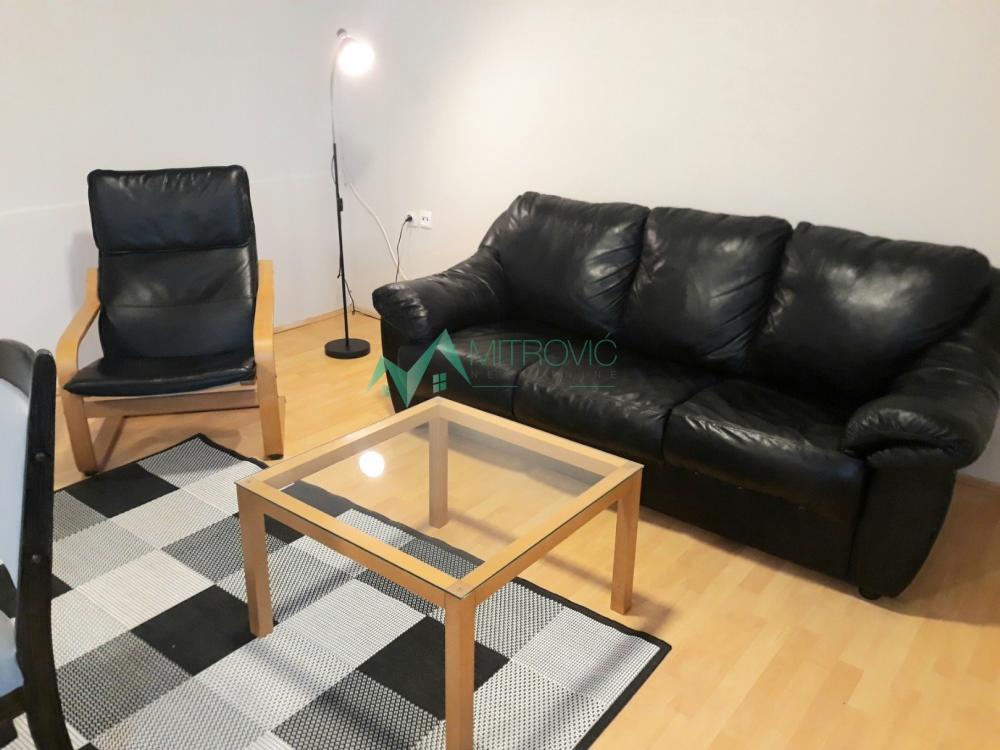 Slika 2 -  Kuća za izdavanje, 80m2, 1.200€