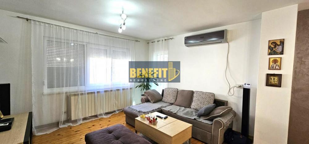 Slika 1 -  Kuća na prodaju, 206m2, 200.000€