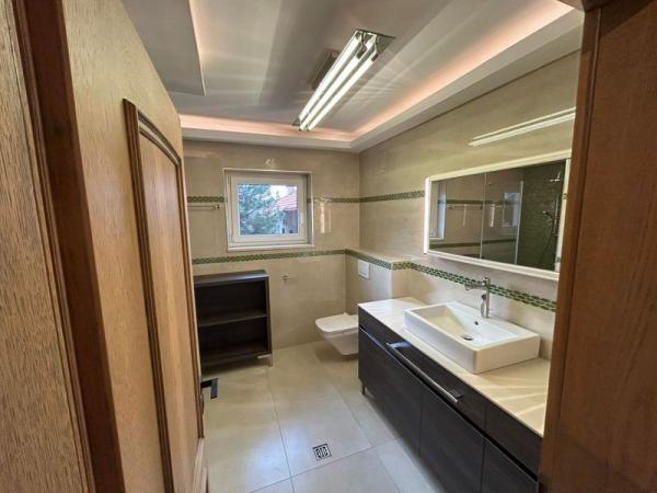 Slika 2 -  Kuća na prodaju, 299m2, 680.000€