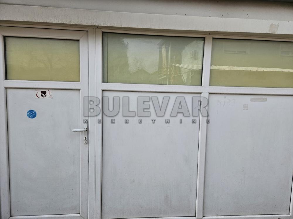 Slika 9 - Mariborska,  Lokal za izdavanje, 100m2, 400€