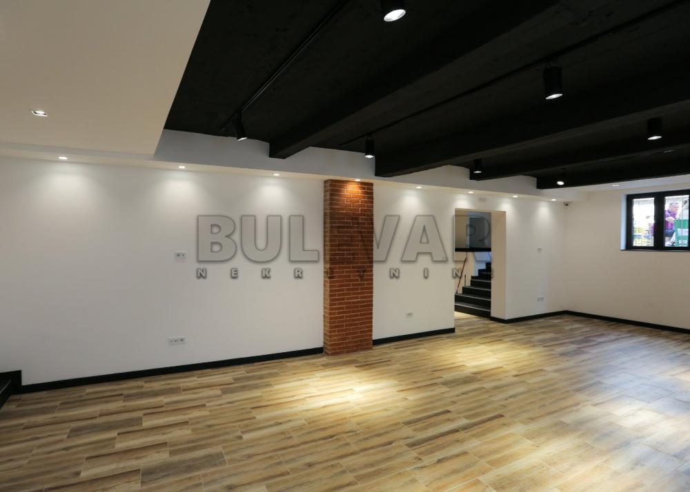 Slika 2 - Generala Tranijea,  Lokal za izdavanje, 240m2, 2.000€