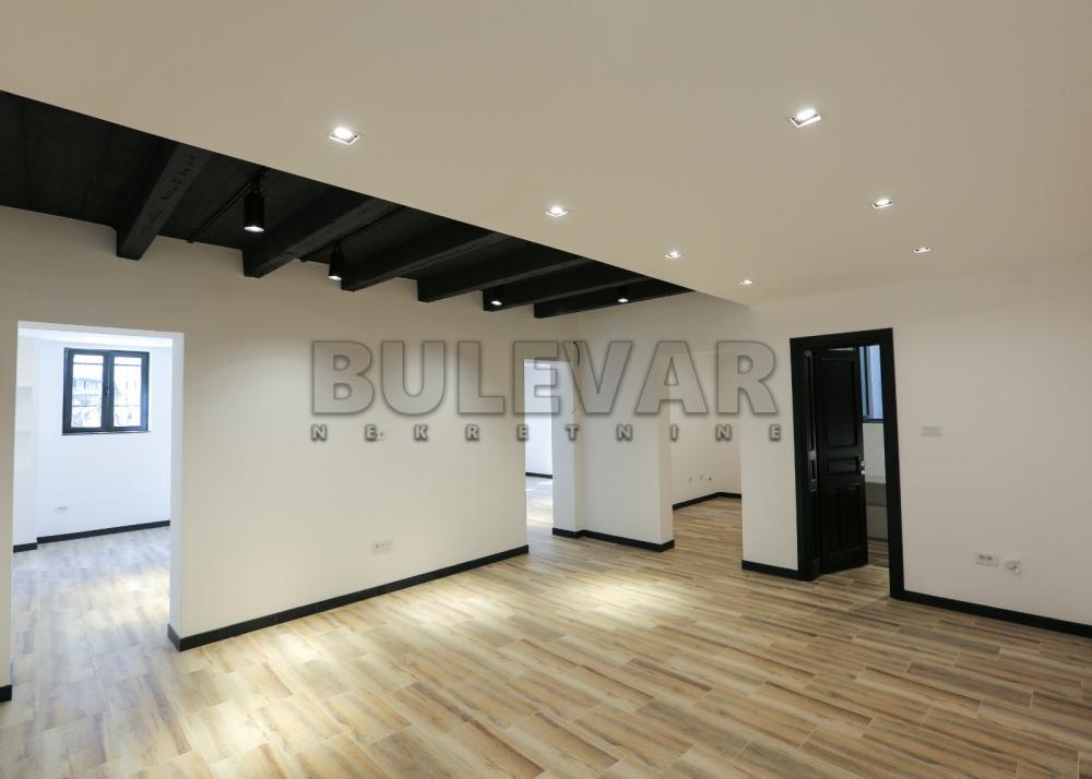 Slika 9 - Generala Tranijea,  Lokal za izdavanje, 240m2, 2.000€