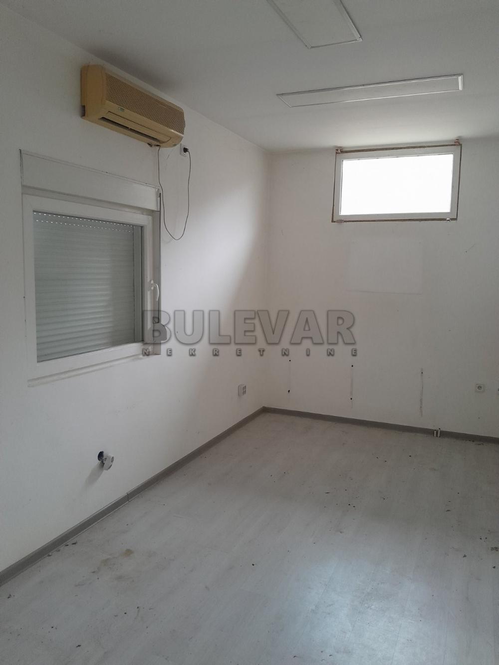 Slika 4 - Gabrovac,  Lokal za izdavanje, 280m2, 420€