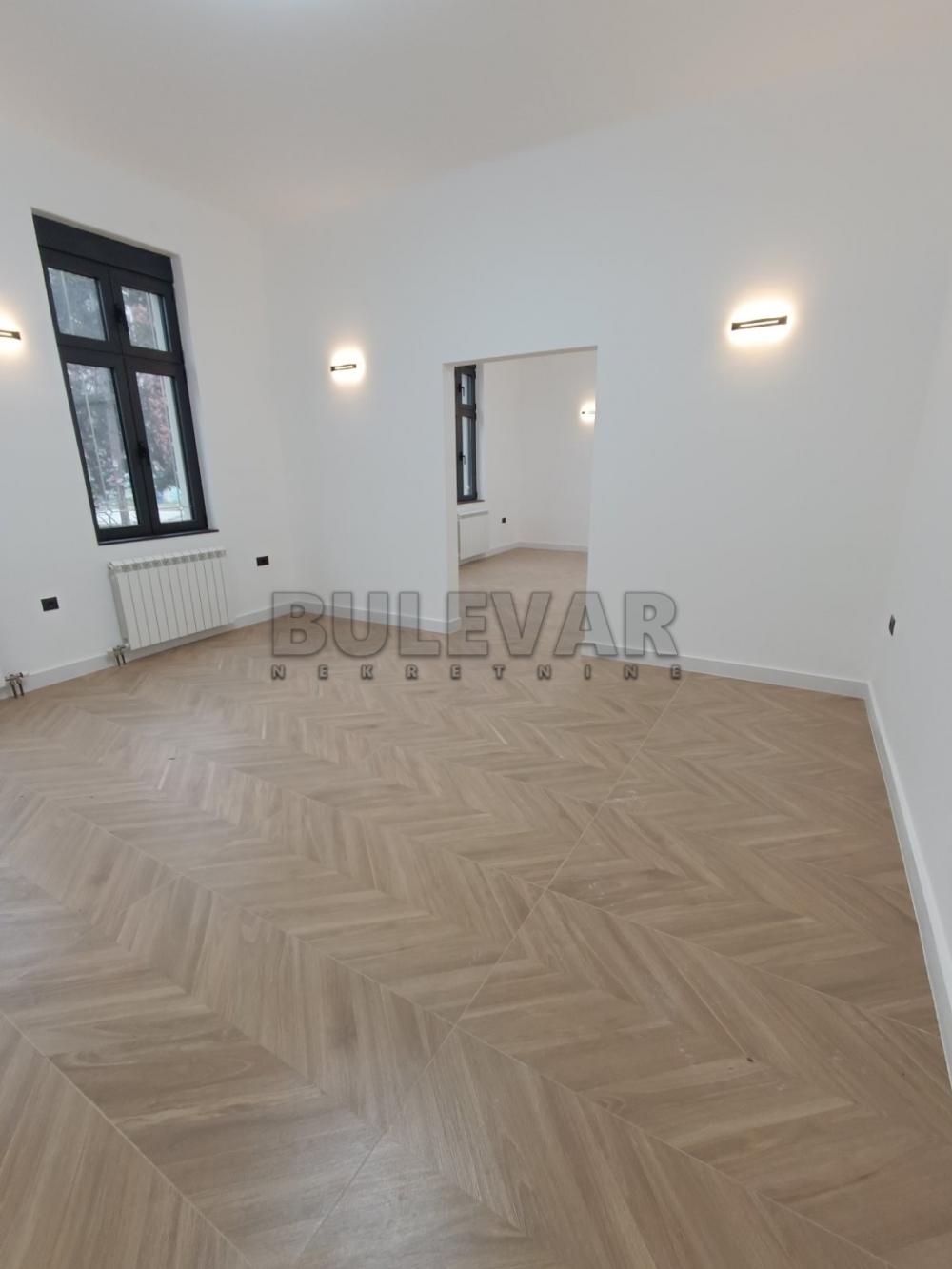 Slika 6 - Generala Tranijea,  Lokal za izdavanje, 240m2, 2.500€