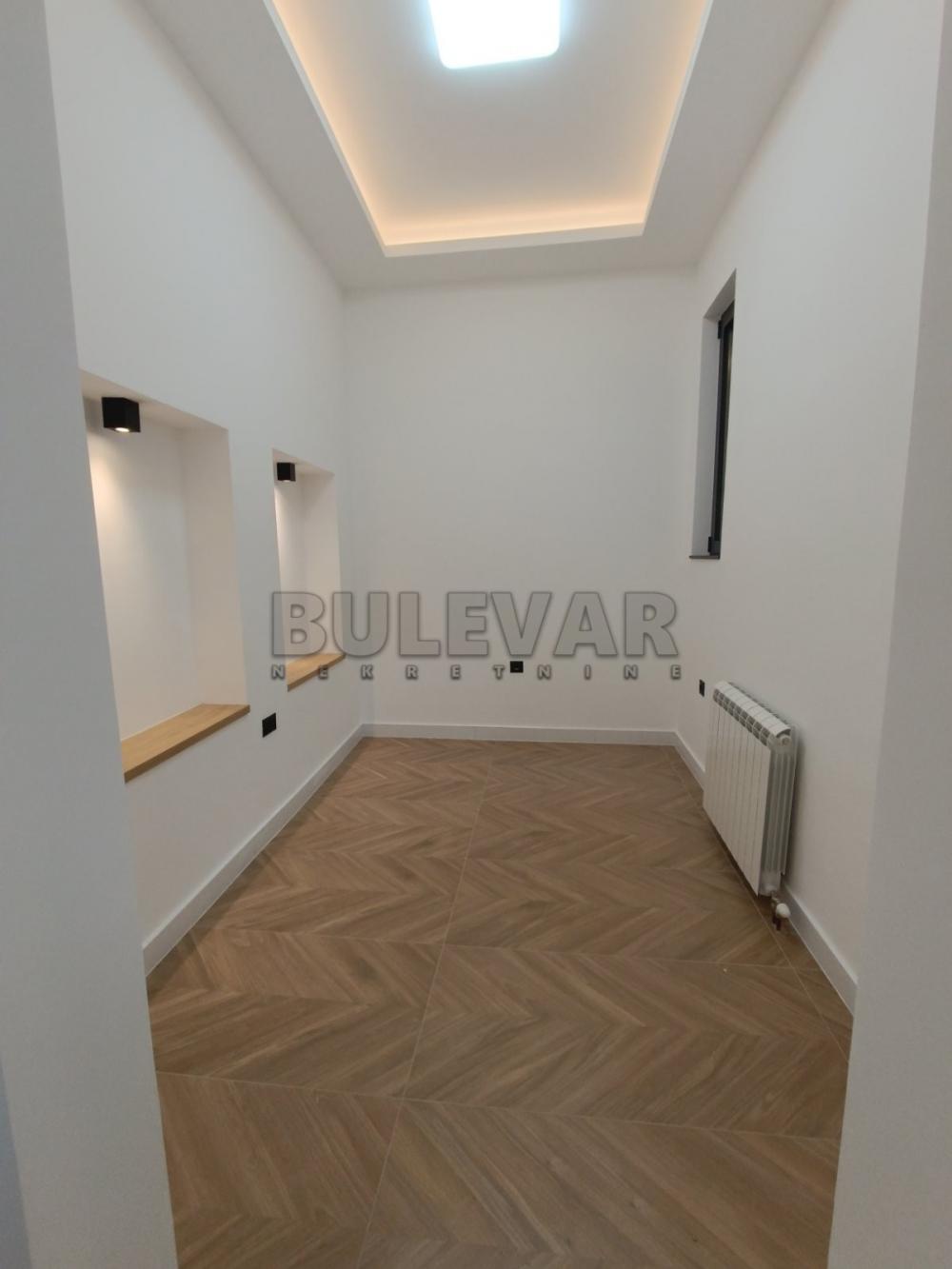 Slika 8 - Generala Tranijea,  Lokal za izdavanje, 240m2, 2.500€