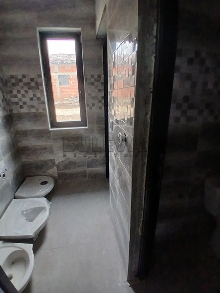 Slika 9 - Donjovlaška,  Lokal za izdavanje, 250m2, 1.500€