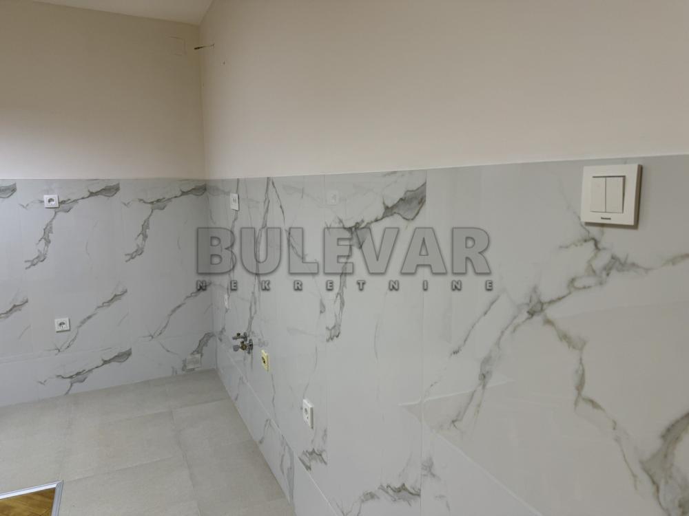 Slika 2 - Nikole Pašića,  Lokal za izdavanje, 100m2, 900€