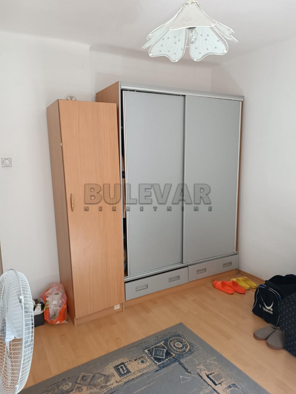 Slika 3 - Nova železnička kolonija, Dvosoban stan za izdavanje, 54m2, 300€